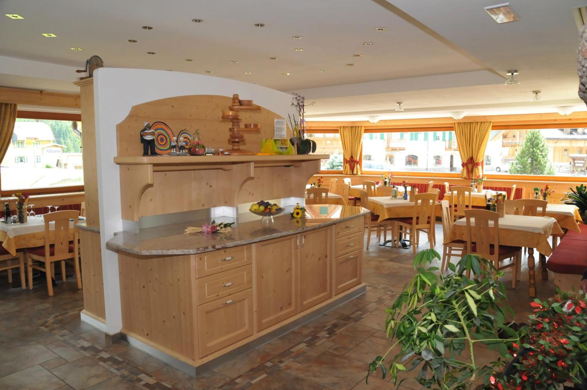 Hotel Ciamol Campitello di Fassa Dış mekan fotoğraf