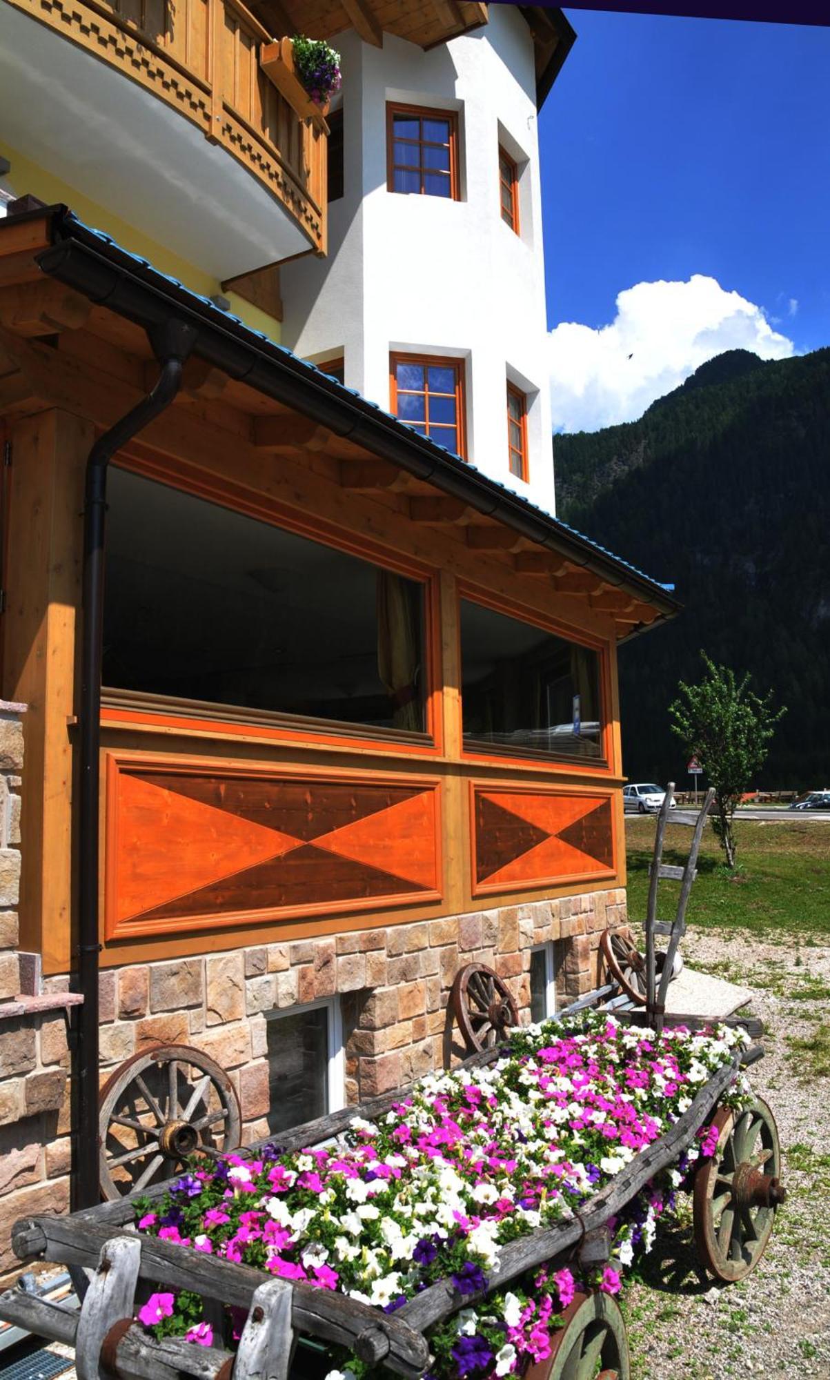 Hotel Ciamol Campitello di Fassa Dış mekan fotoğraf