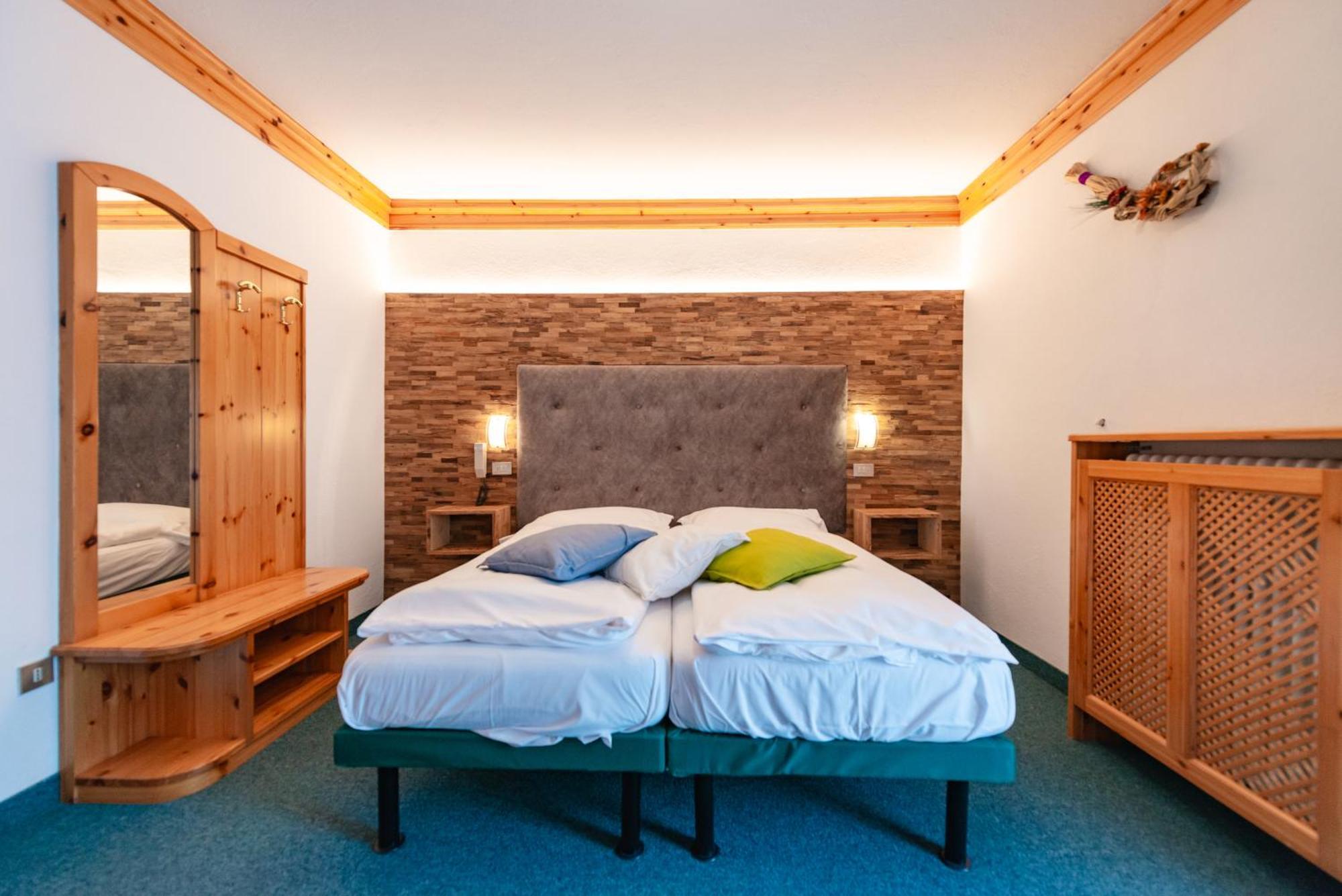 Hotel Ciamol Campitello di Fassa Dış mekan fotoğraf