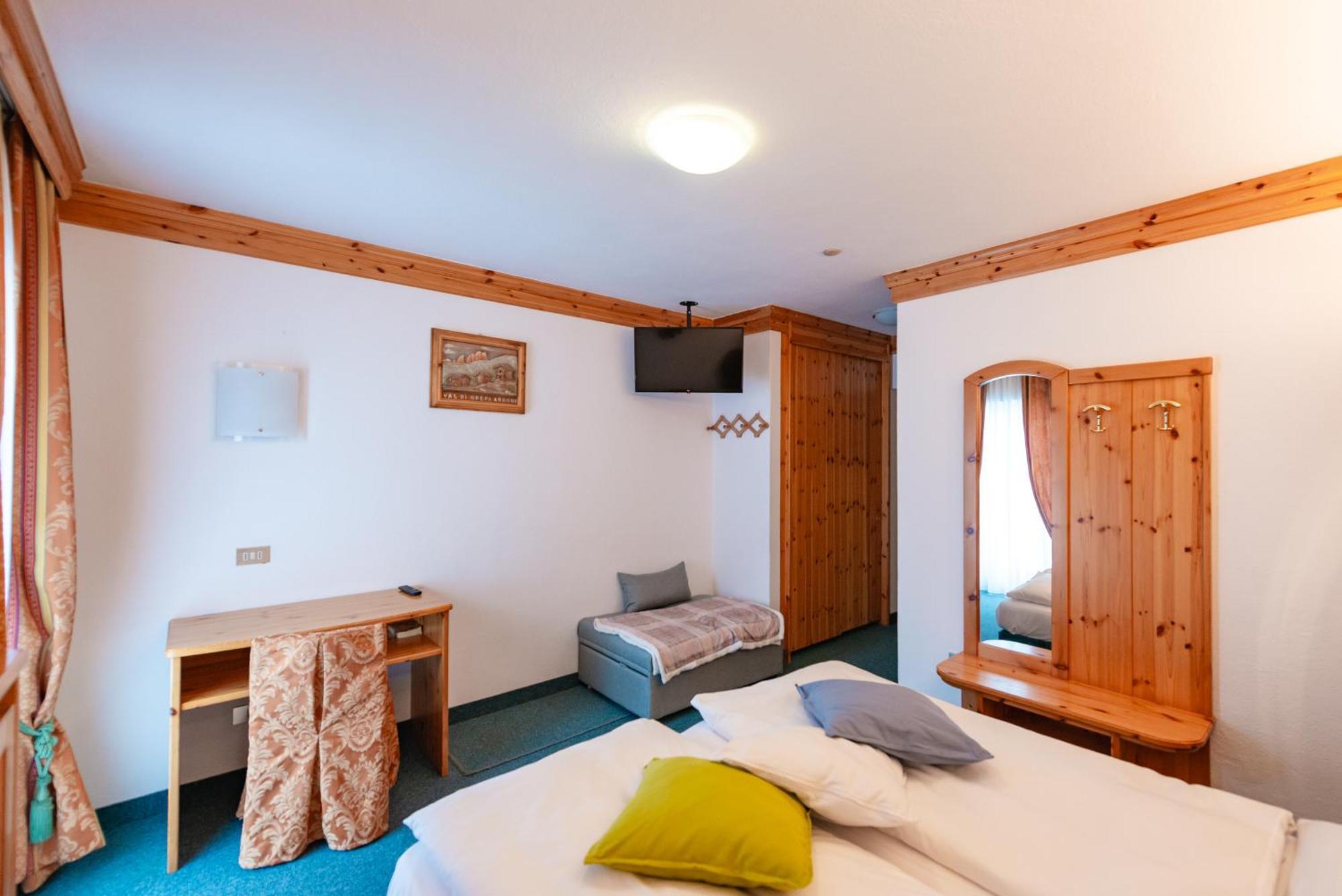 Hotel Ciamol Campitello di Fassa Dış mekan fotoğraf